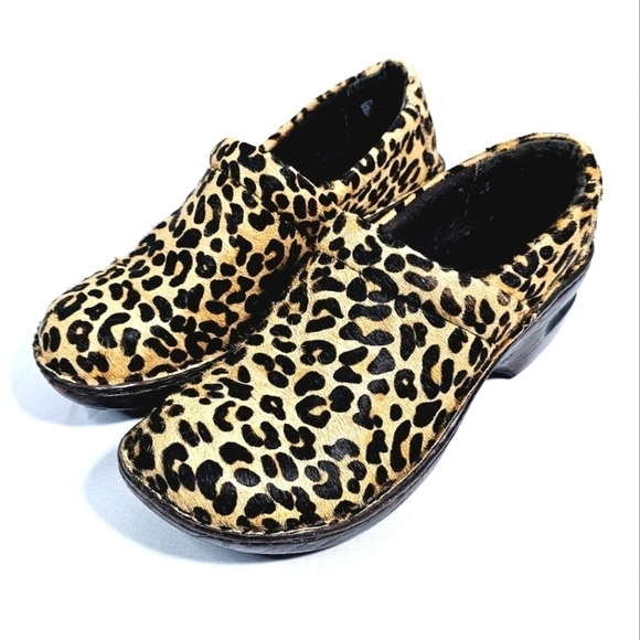 B.O.C. Leather And Cow Hair Upper Leopard Print Women's Clogs - Picture 1 of 9